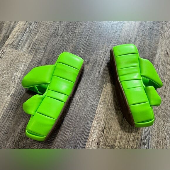 THEMOIRÈ Green Wedges #3 - Picture 5 of 7